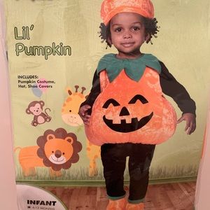 New Pumpkin costume for toddler.